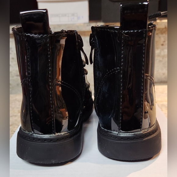 Boots - Picture 3 of 3